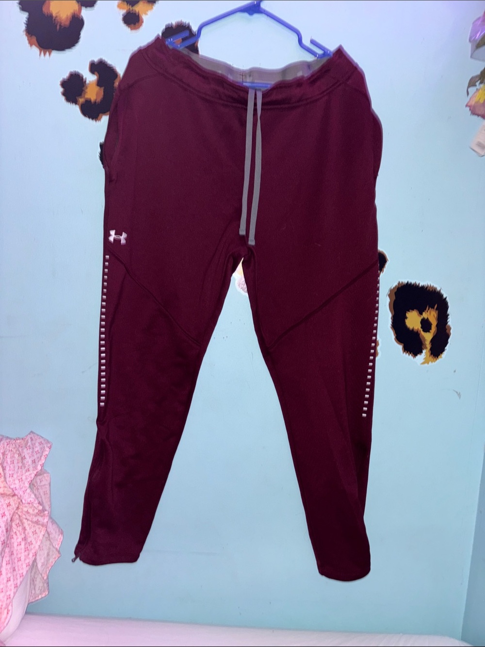 Large Under Armour Maroon Athletic Joggers with Reflective Trim